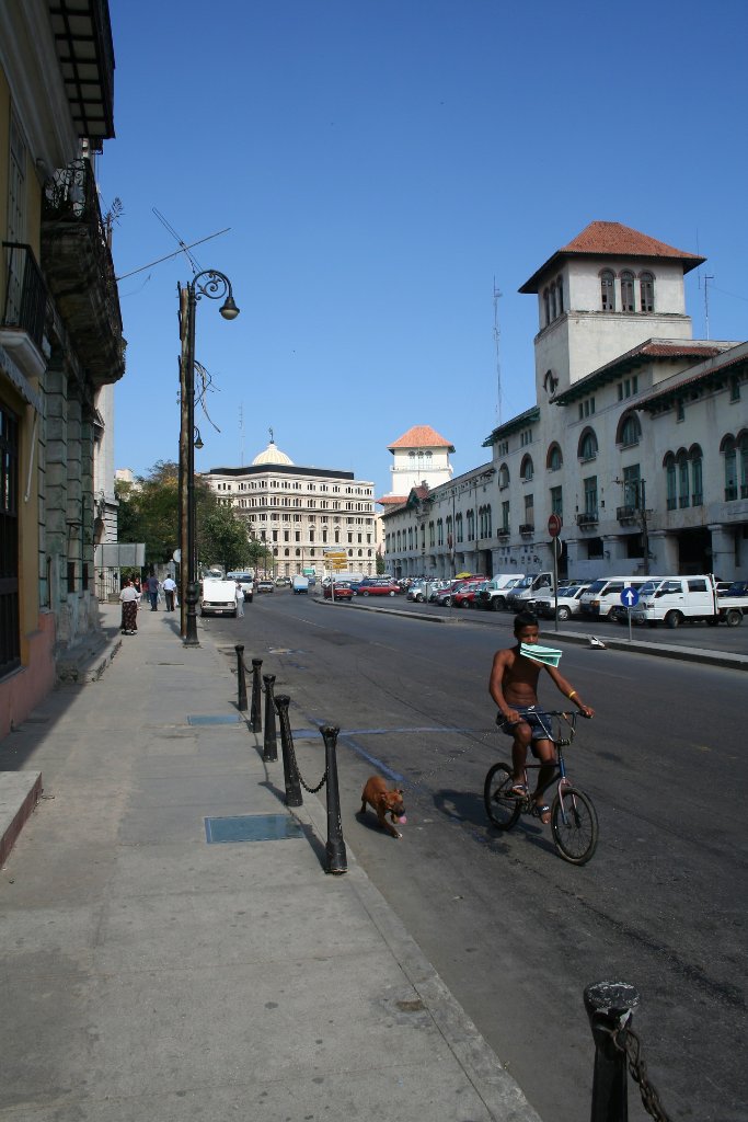 09-In front of the Museo del Ron.jpg - In front of the Museo del Ron